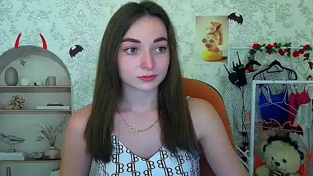 Snapshot of _Barbie_Kiss_ chatting on October 28, 2025, 2:20 pm  Barbie Kiss  online show from October 28, 2025, 2:20 pm