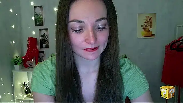  Barbie Kiss  online show from April 23, 2026, 1:24 pm
