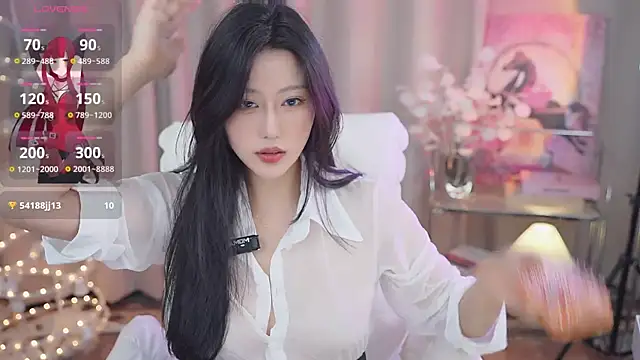 YINGTao-168 online show from October 12, 2025, 12:53 am