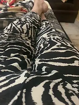 Snapshot of heena13 chatting on November 4, 2025, 12:59 pm heena13 online show from November 4, 2025, 12:59 pm