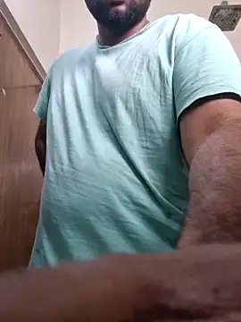 Snapshot of yourdreamman0705 chatting on January 19, 2025, 4:12 am yourdreamman0705 online show from January 19, 2025, 4:12 am