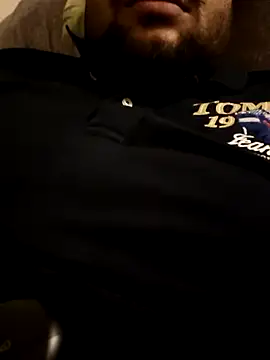 Snapshot of yourdreamman0705 chatting on January 19, 2025, 7:37 pm yourdreamman0705 online show from January 19, 2025, 7:37 pm