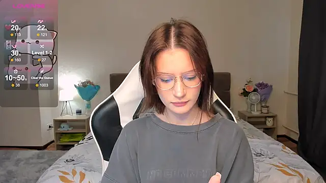 DearLia online show from February 27, 2025, 4:09 am