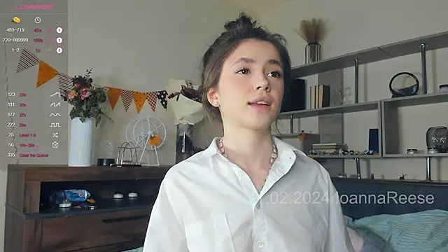 Snapshot of IoannaReese chatting on December 2, 2024, 7:14 am IoannaReese online show from December 2, 2024, 7:14 am