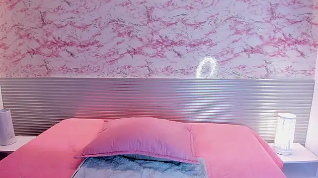 Snapshot of _Danaa chatting on October 8, 2025, 6:49 pm  Danaa online show from October 8, 2025, 6:49 pm