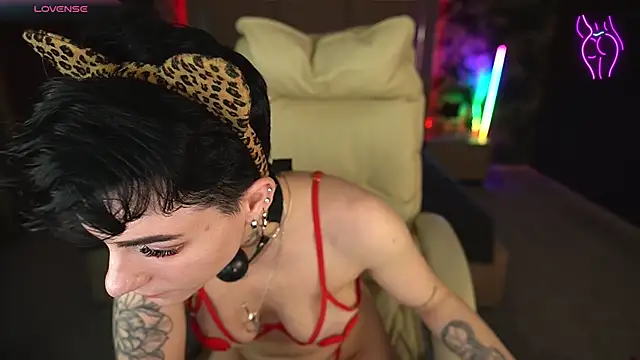 SophiyaStar online show from February 1, 2025, 4:22 pm