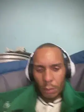 Snapshot of littybrowela12 chatting on December 14, 2025, 1:38 pm littybrowela12 online show from December 14, 2025, 1:38 pm