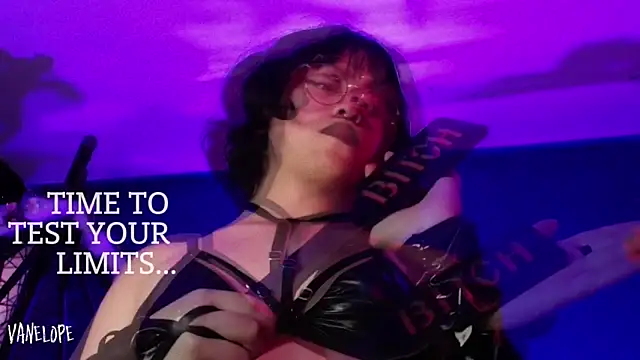 vanelope11 online show from October 22, 2025, 6:51 pm