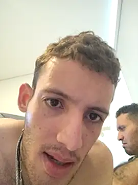 Duvan Martinez23 online show from November 15, 2025, 4:47 pm