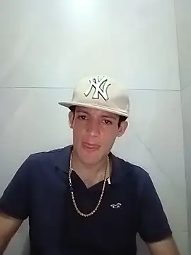 Duvan Martinez23 online show from June 30, 2026, 8:59 am