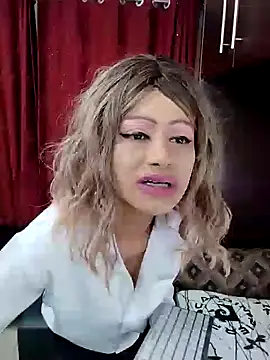 Snapshot of KamaLila chatting on February 9, 2025, 5:50 am KamaLila online show from February 9, 2025, 5:50 am