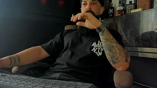 axxelrich  online show from October 10, 2025, 6:12 am