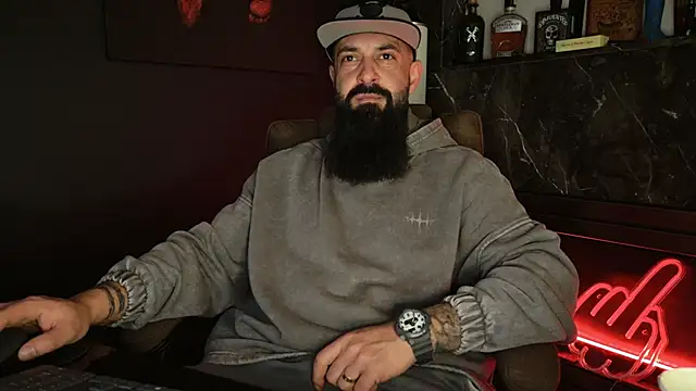 axxelrich  online show from December 20, 2025, 5:36 am