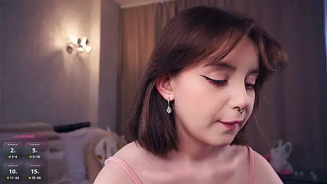 Snapshot of DevonaBucher chatting on September 22, 2025, 5:09 am DevonaBucher online show from September 22, 2025, 5:09 am