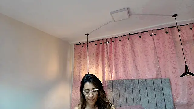 VioletaScott  online show from December 21, 2024, 3:42 pm