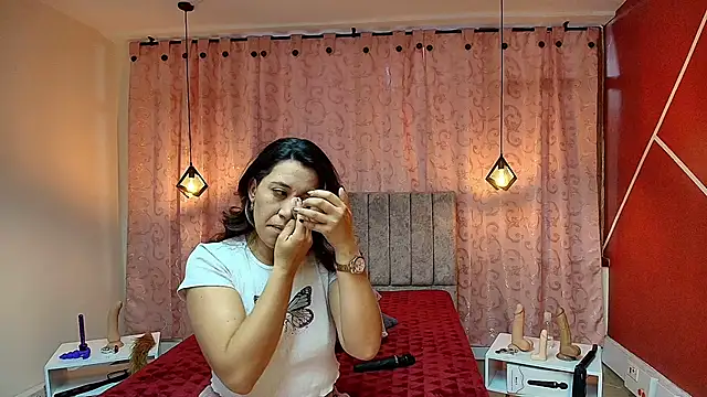 VioletaScott  online show from September 29, 2025, 1:38 pm