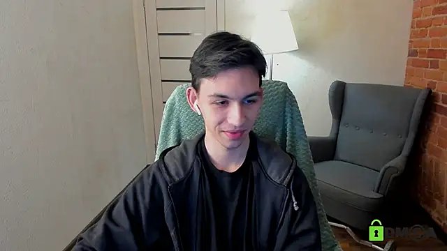 Snapshot of Ul_Tima chatting on December 6, 2024, 8:40 pm Ul Tima online show from December 6, 2024, 8:40 pm