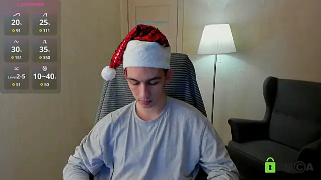 Snapshot of Ul_Tima chatting on December 8, 2024, 8:47 pm Ul Tima online show from December 8, 2024, 8:47 pm