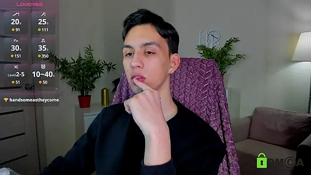 Snapshot of Ul_Tima chatting on December 16, 2024, 1:42 am Ul Tima online show from December 16, 2024, 1:42 am