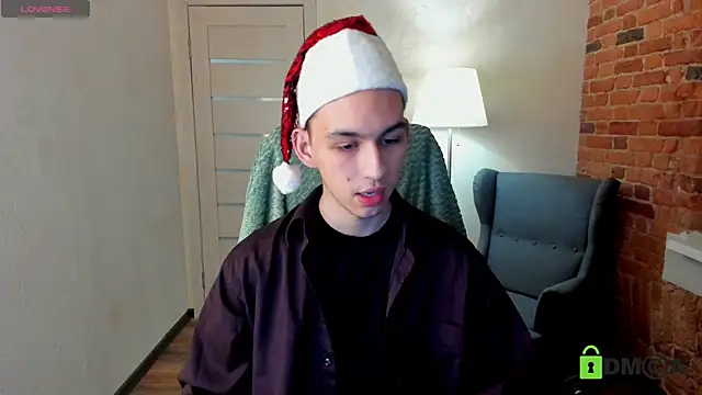 Snapshot of Ul_Tima chatting on December 20, 2024, 8:34 pm Ul Tima online show from December 20, 2024, 8:34 pm