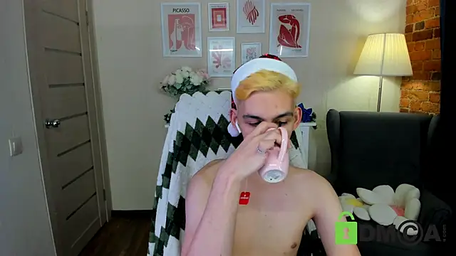 Snapshot of Ul_Tima chatting on December 28, 2024, 12:36 am Ul Tima online show from December 28, 2024, 12:36 am