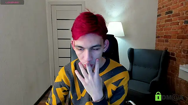 Snapshot of Ul_Tima chatting on January 4, 2025, 8:37 pm Ul Tima online show from January 4, 2025, 8:37 pm