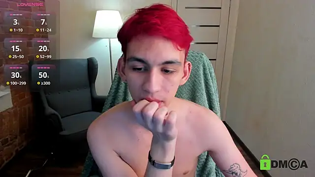 Snapshot of Ul_Tima chatting on January 11, 2025, 8:21 pm Ul Tima online show from January 11, 2025, 8:21 pm