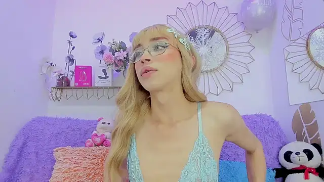 Ariadna Evangeline online show from July 18, 2026, 5:44 am
