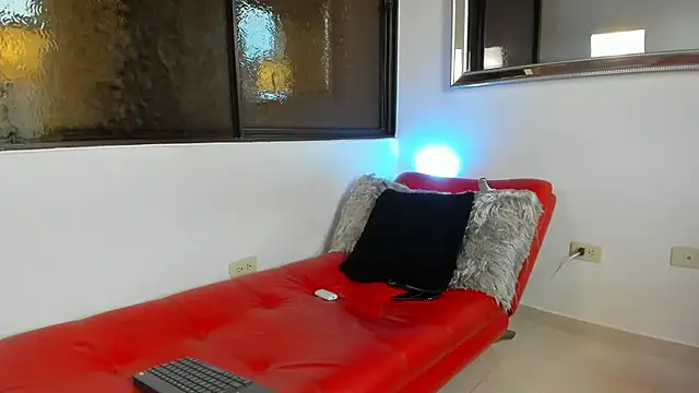 julian wallace online show from March 25, 2026, 8:37 pm