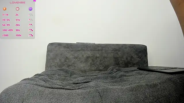 Lee Ash online show from December 26, 2024, 3:53 pm