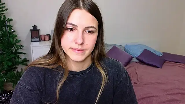 Snapshot of sophia_euphoriaa chatting on January 21, 2025, 2:37 pm sophia euphoriaa online show from January 21, 2025, 2:37 pm