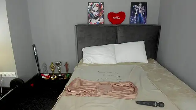 MuscleXXXBarbie online show from August 1, 2026, 2:11 am