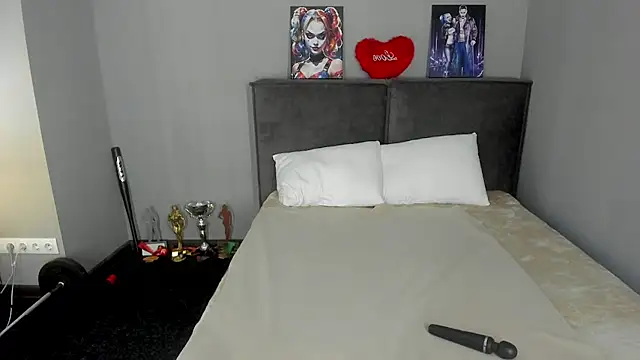 MuscleXXXBarbie online show from August 6, 2026, 4:14 am