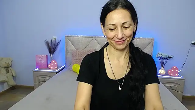 Snapshot of LiluGrants chatting on January 12, 2025, 4:31 am LiluGrants online show from January 12, 2025, 4:31 am