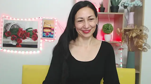 Snapshot of LiluGrants chatting on January 17, 2025, 10:12 pm LiluGrants online show from January 17, 2025, 10:12 pm