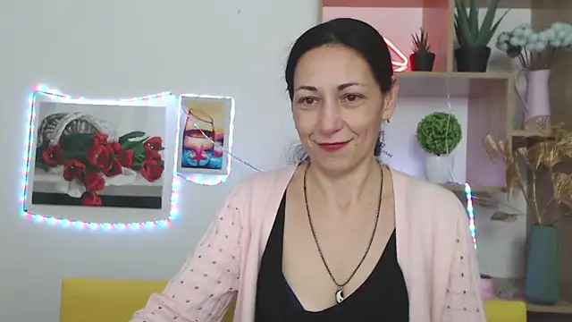 Snapshot of LiluGrants chatting on January 19, 2025, 1:21 am LiluGrants online show from January 19, 2025, 1:21 am