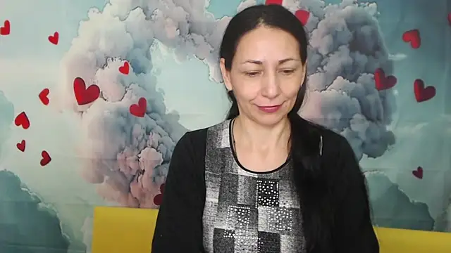 Snapshot of LiluGrants chatting on January 24, 2025, 10:30 pm LiluGrants online show from January 24, 2025, 10:30 pm