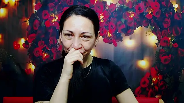 Snapshot of LiluGrants chatting on February 10, 2025, 10:19 pm LiluGrants online show from February 10, 2025, 10:19 pm