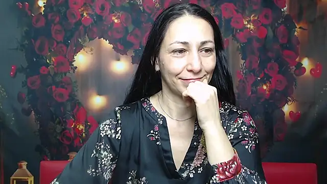 Snapshot of LiluGrants chatting on February 21, 2025, 5:35 am LiluGrants online show from February 21, 2025, 5:35 am