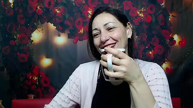 Snapshot of LiluGrants chatting on March 5, 2025, 1:21 am LiluGrants online show from March 5, 2025, 1:21 am