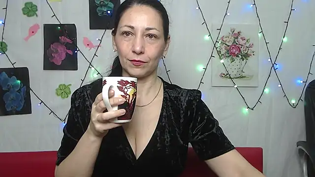 Snapshot of LiluGrants chatting on March 21, 2025, 7:24 pm LiluGrants online show from March 21, 2025, 7:24 pm