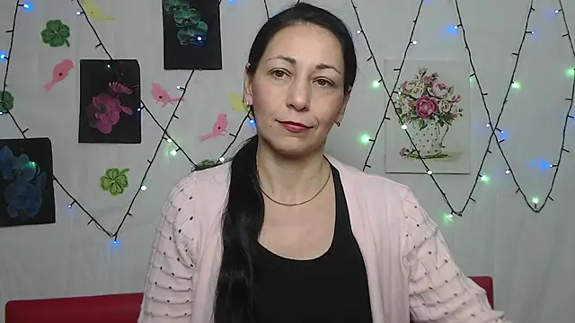 Snapshot of LiluGrants chatting on March 22, 2025, 1:32 am LiluGrants online show from March 22, 2025, 1:32 am