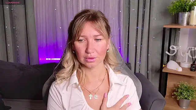 Snapshot of MilaBott chatting on September 13, 2025, 8:19 pm MilaBott online show from September 13, 2025, 8:19 pm