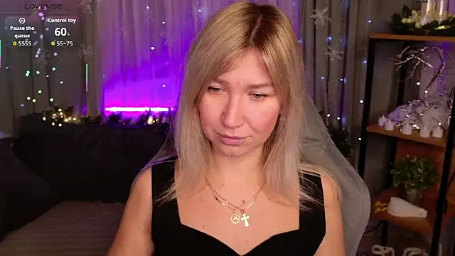 MilaBott online show from December 16, 2025, 7:19 pm