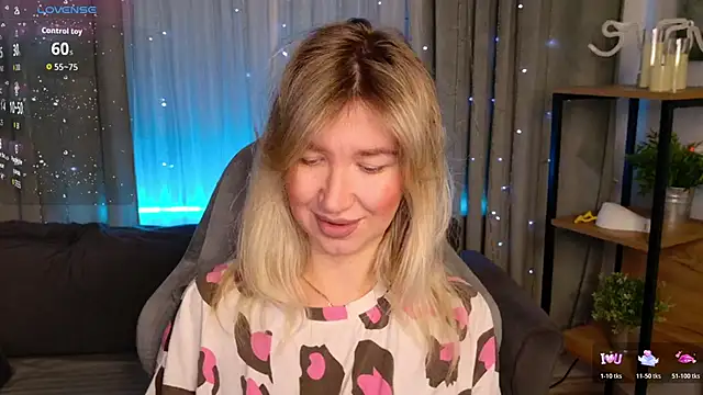 Snapshot of MilaBott chatting on March 5, 2026, 7:10 pm MilaBott online show from March 5, 2026, 7:10 pm