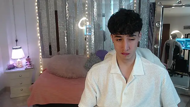 gojo satoru 18 online show from January 17, 2025, 12:10 pm