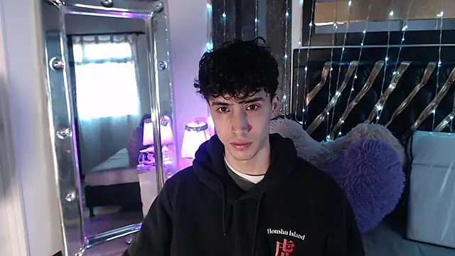 gojo satoru 18 online show from September 29, 2025, 11:37 am