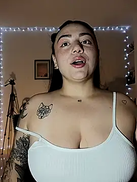 helena smith online show from February 13, 2025, 4:43 am