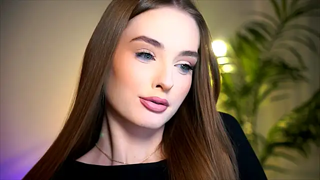 Snapshot of petitegonwiild chatting on October 16, 2025, 6:42 pm petitegonwiild online show from October 16, 2025, 6:42 pm