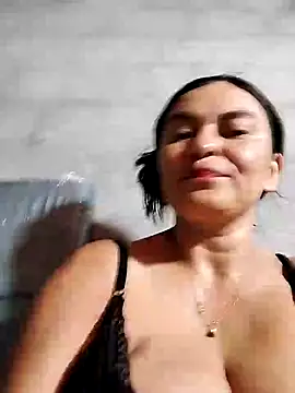 Horny-Mommy-Dirty online show from February 13, 2025, 8:13 pm
